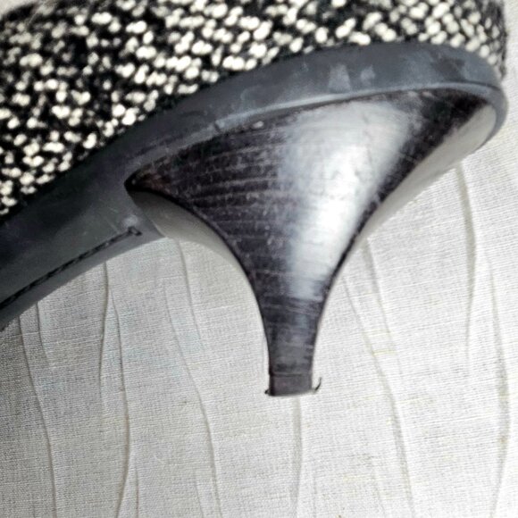 PRADA Tweed & Patent Leather Kitten Heels Pumps – With Box - Picture 13 of 16